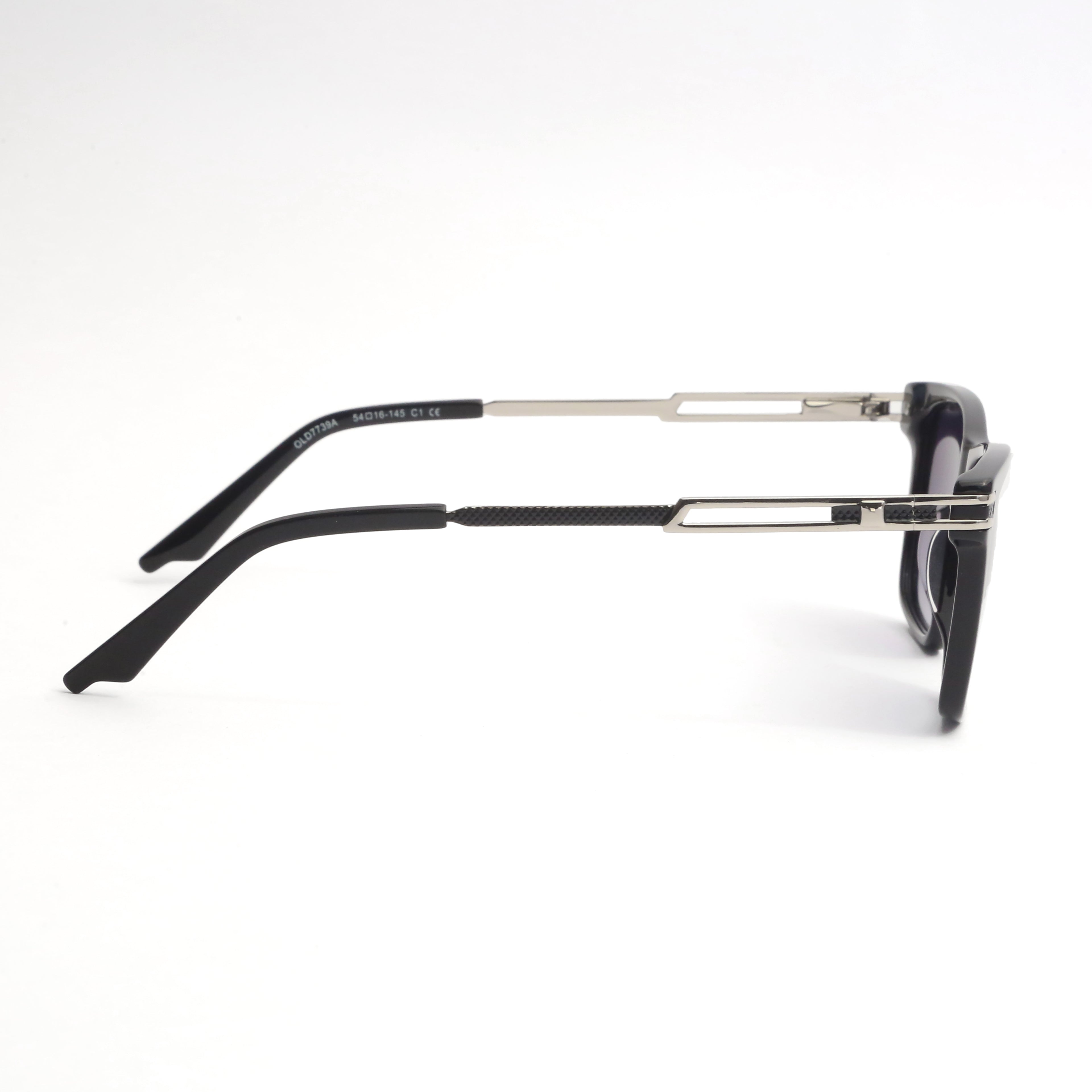 Mark Jacobs MJ7739a