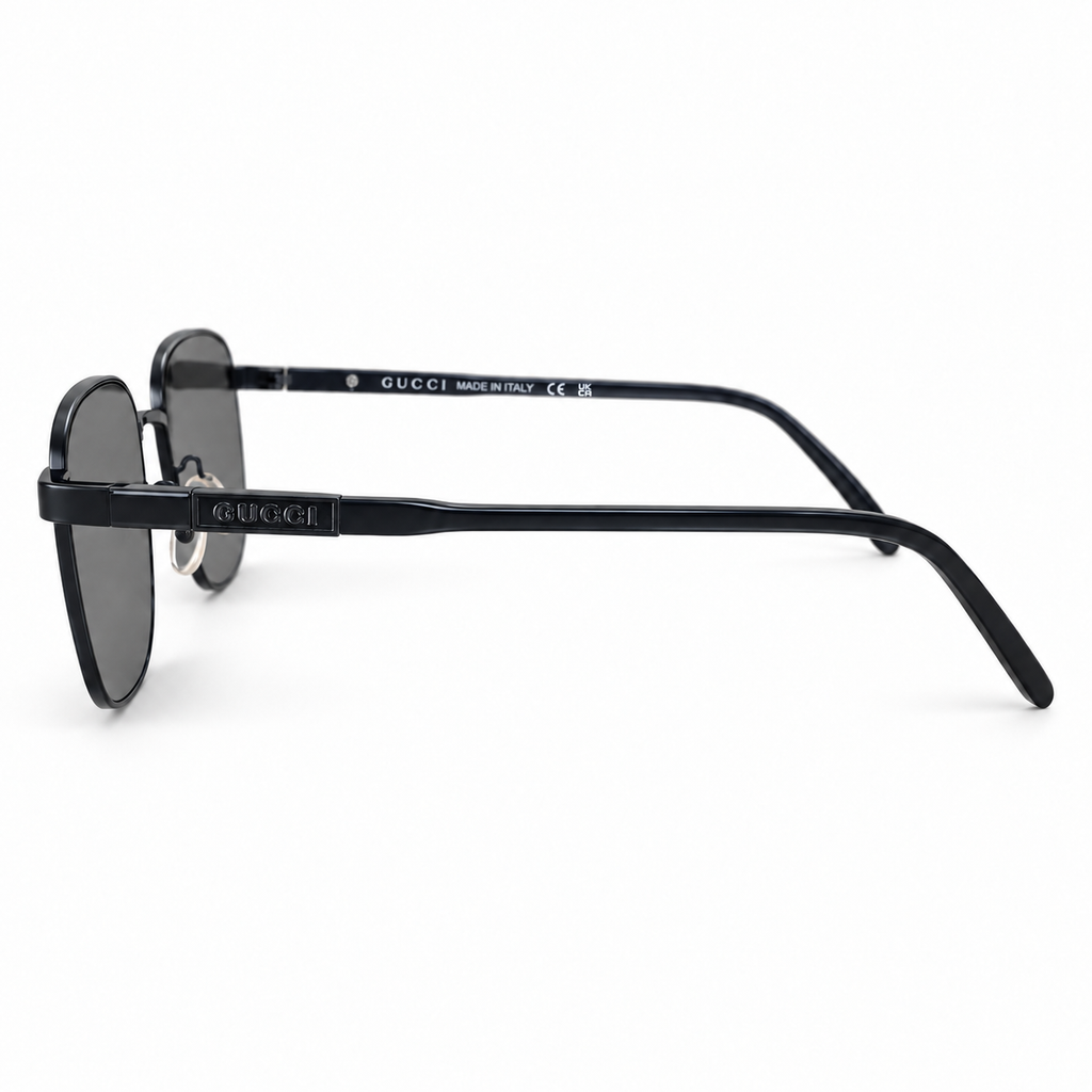 Gucci sunglasses in Black / Charcoal — side view